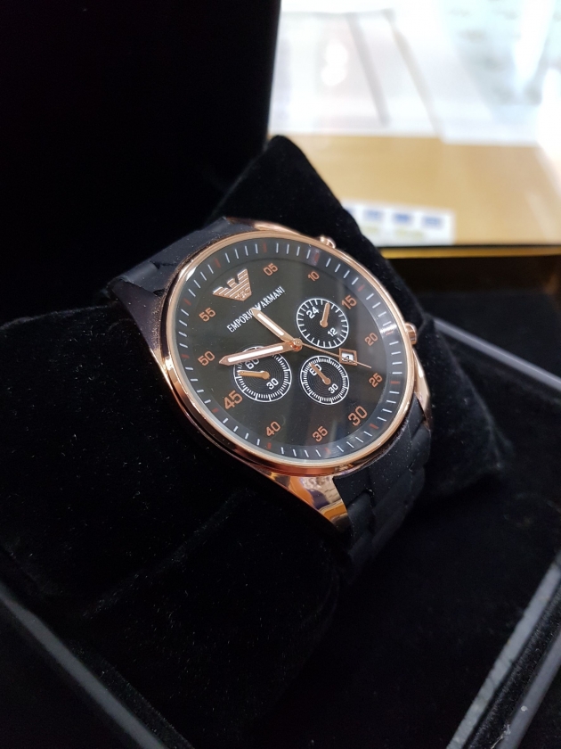 Emporio Armani Classic 雅爵計時錶(已售出) 2